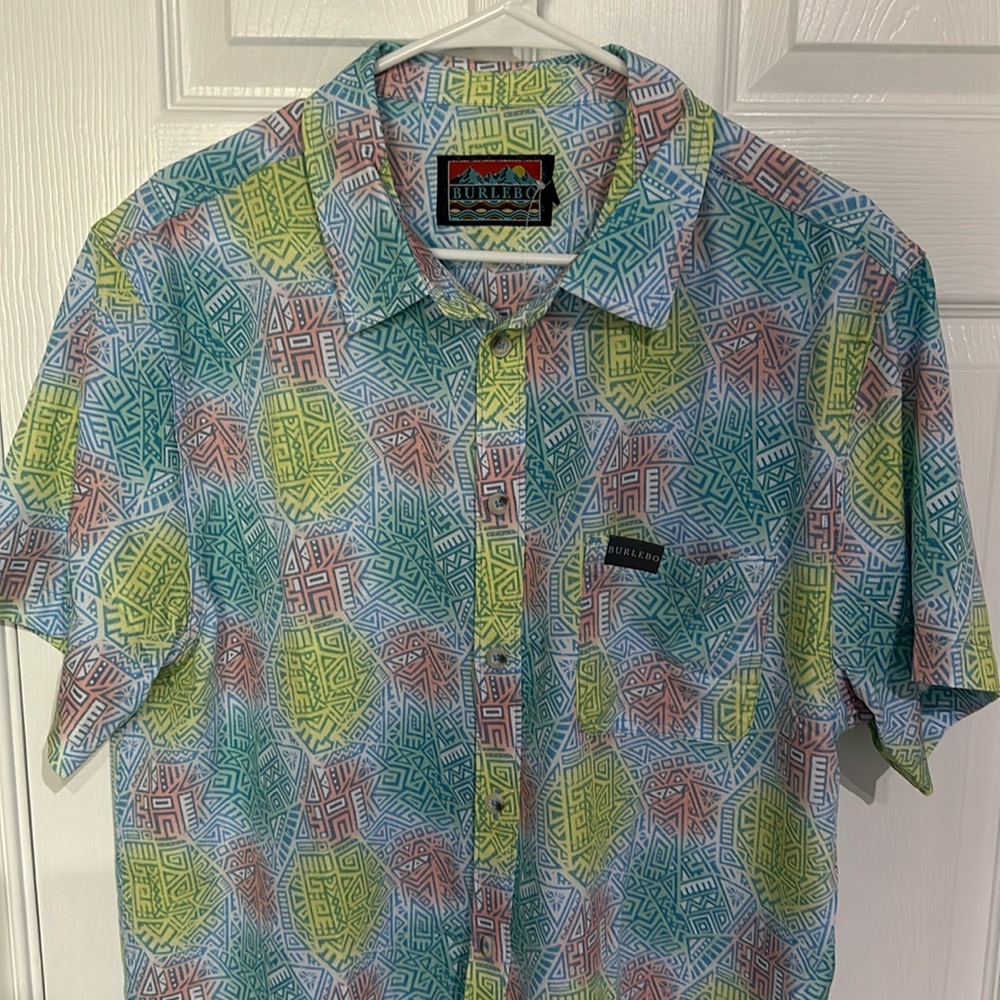 BURLEBO Performance button up shirt